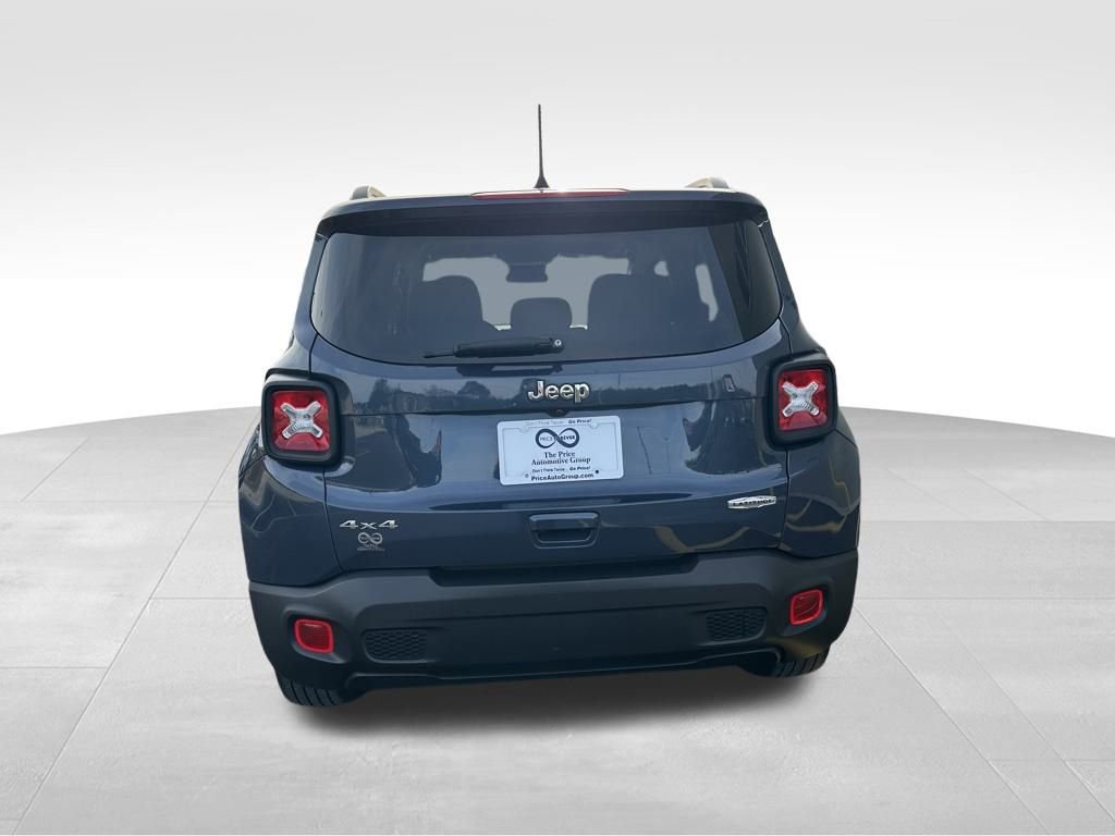 Used 2022 Jeep Renegade Latitude image 6