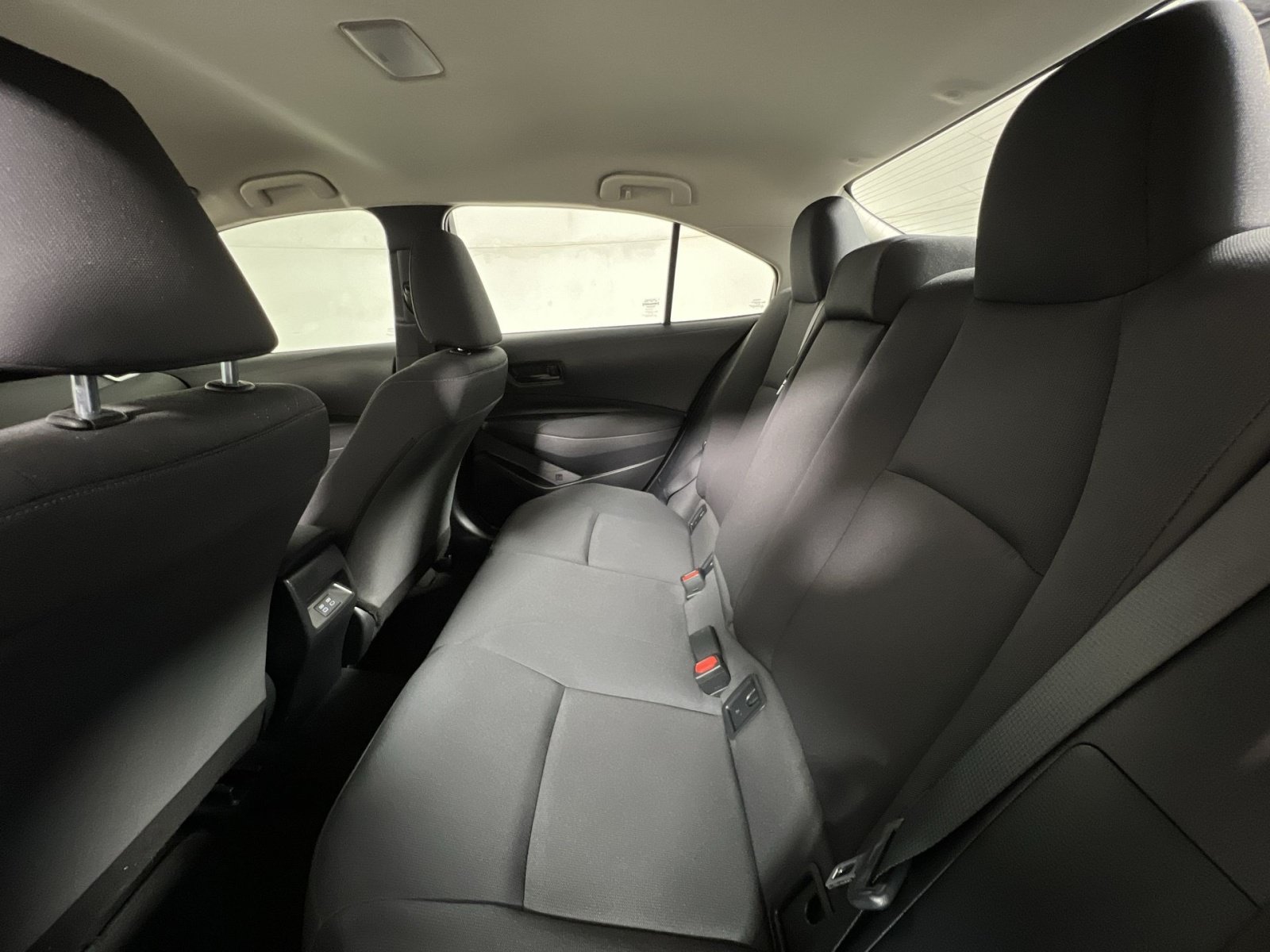 Used 2024 Toyota Corolla LE FWD image 21