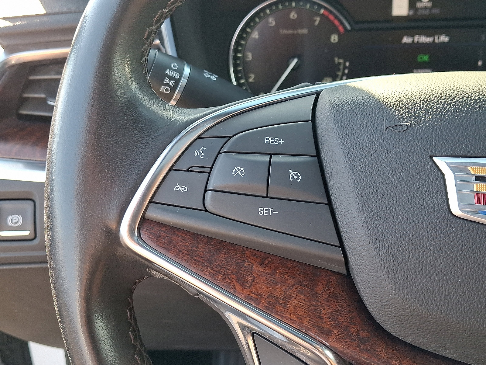 Certified 2022 Cadillac XT5 Premium Luxury AWD/4WD image 28