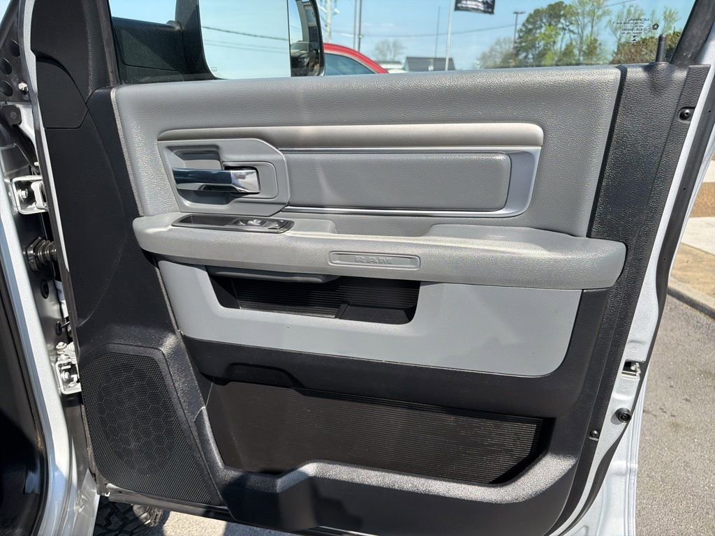 Used 2018 RAM 2500 Big Horn image 23