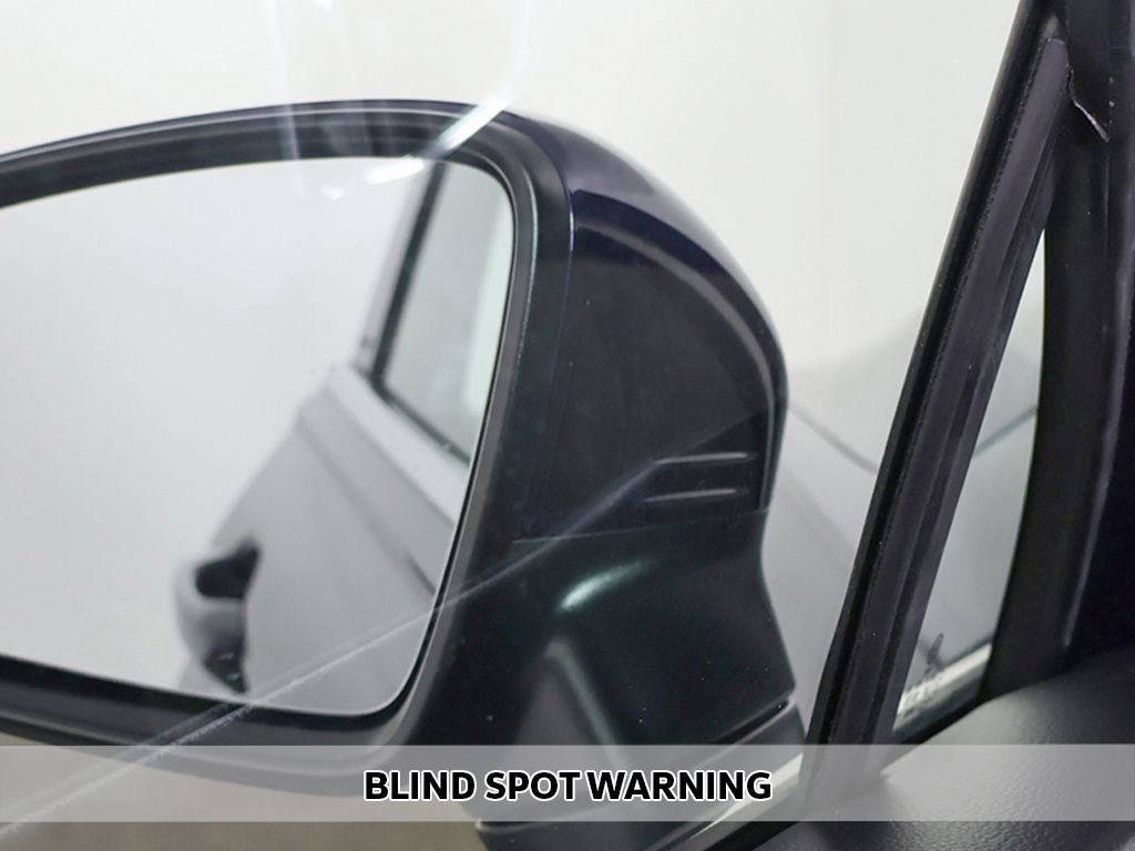 Used 2023 Volkswagen Tiguan SE image 4