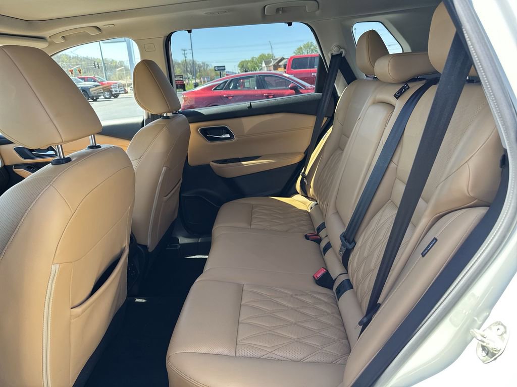 Used 2023 Nissan Rogue Platinum w/ Platinum Premium Package image 23