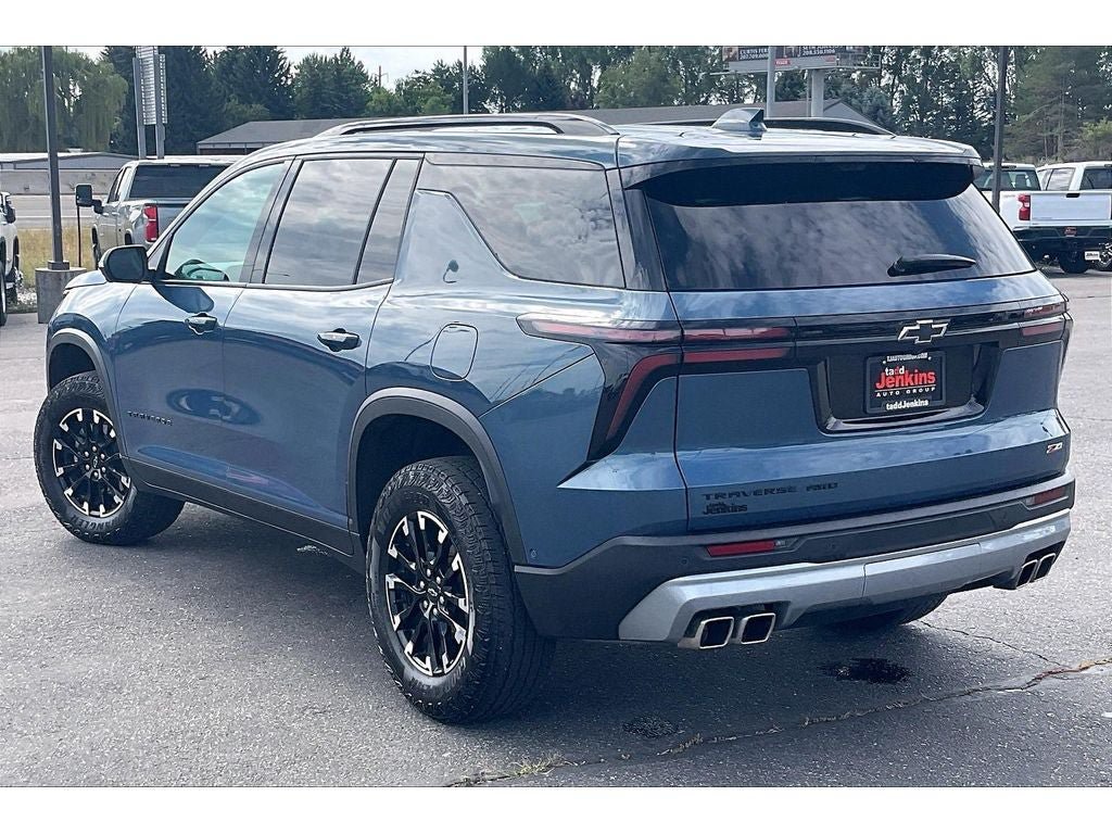 Used 2024 Chevrolet Traverse Z71 w/ Enhanced Driving Package AWD/4WD image 13