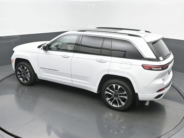 Used 2023 Jeep Grand Cherokee Overland AWD/4WD image 40