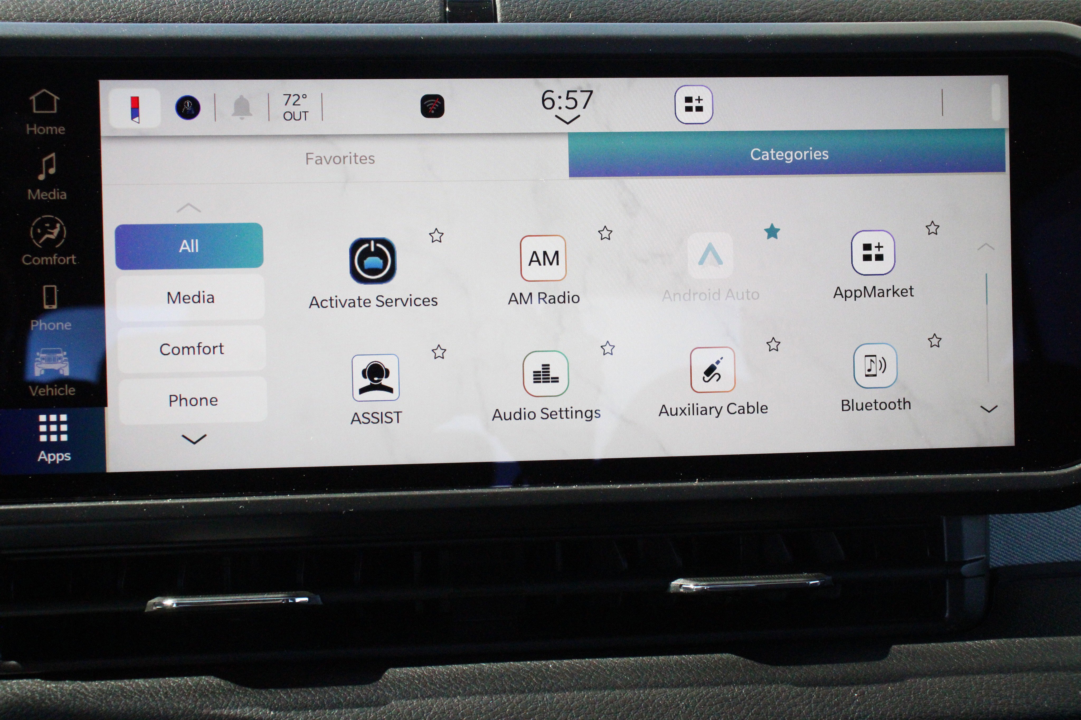 New 2026 Jeep Gladiator Sport image 17