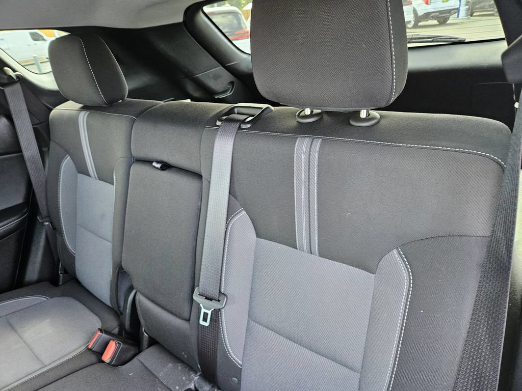 Used 2025 Chevrolet Blazer LT FWD image 14