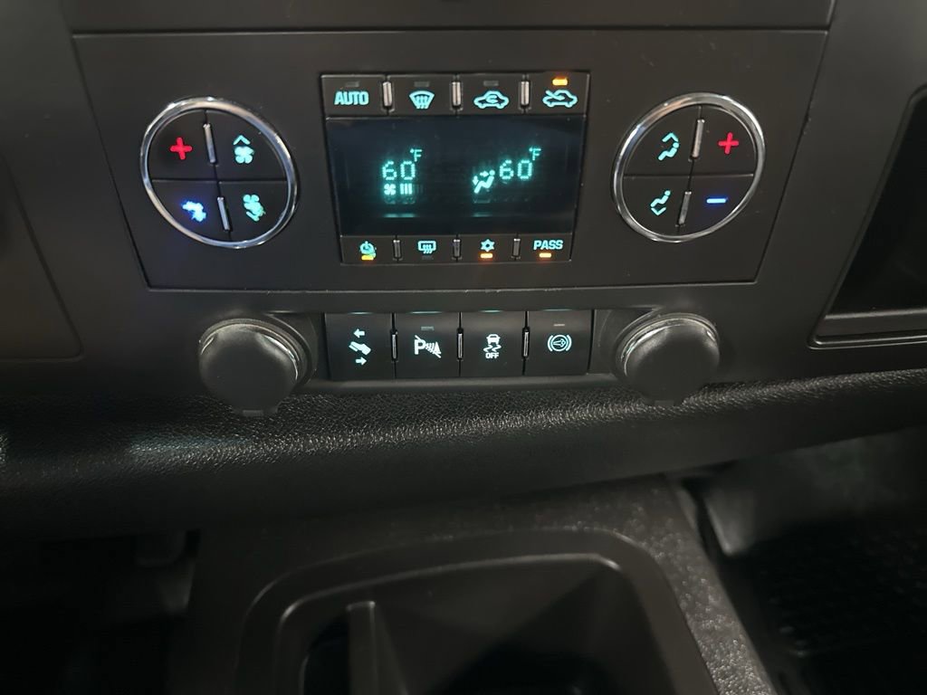 Used 2014 Chevrolet Silverado 2500 LT AWD/4WD image 26