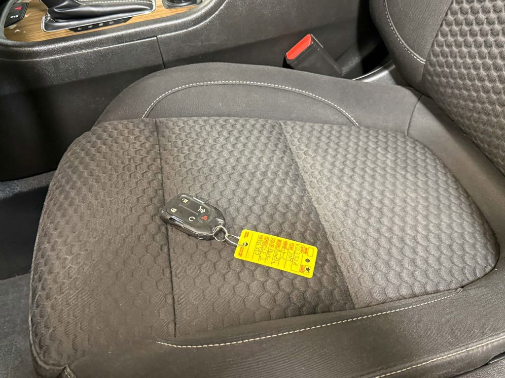 Used 2019 GMC Acadia SLE image 20