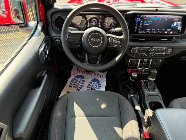 Used 2026 Jeep Wrangler Unlimited Rubicon AWD/4WD image 36