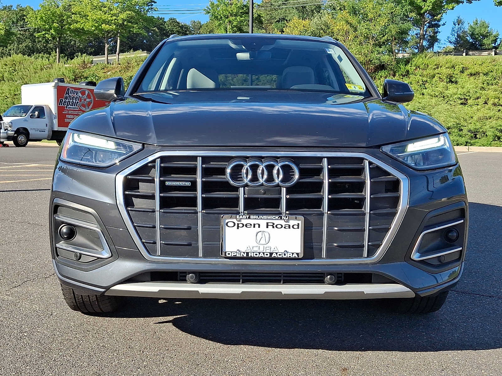 Used 2021 Audi Q5 2.0T Premium Plus w/ Premium Plus Package AWD/4WD image 2