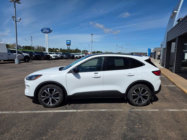 Used 2022 Ford Escape SE w/ SE Sport Appearance Package AWD/4WD image 9