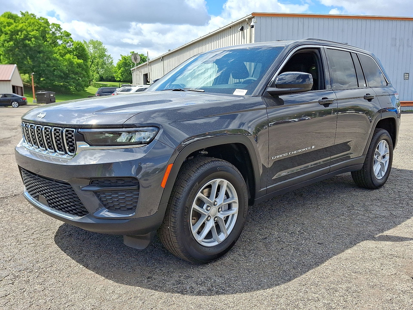 New 2026 Jeep Grand Cherokee Laredo X AWD/4WD image 10