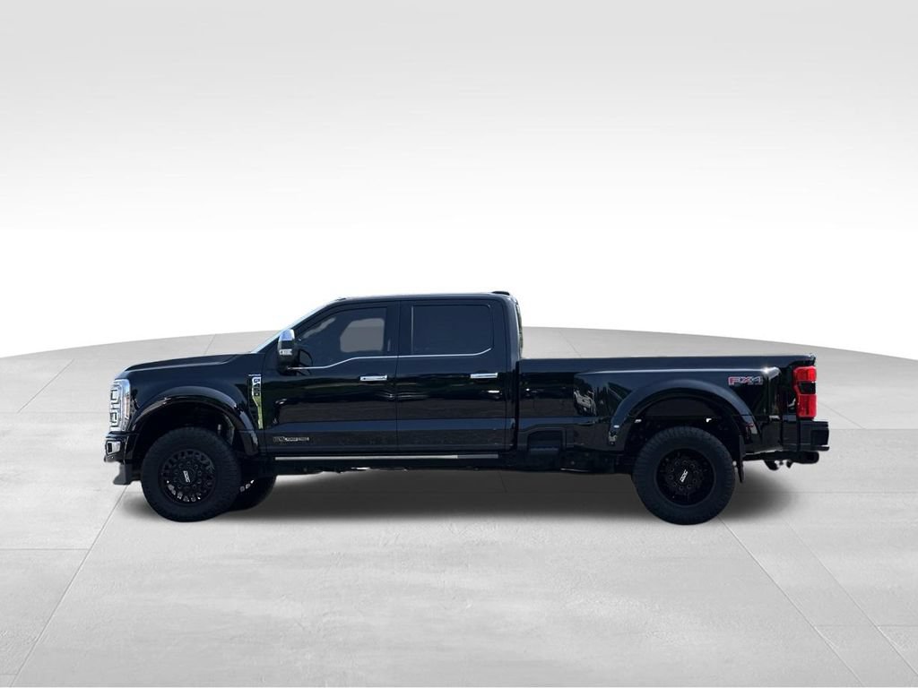 Used 2024 Ford F450 Platinum w/ FX4 Off-Road Package AWD/4WD image 29