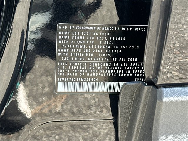 Used 2023 Volkswagen Taos SE w/ Panoramic Sunroof Package image 36