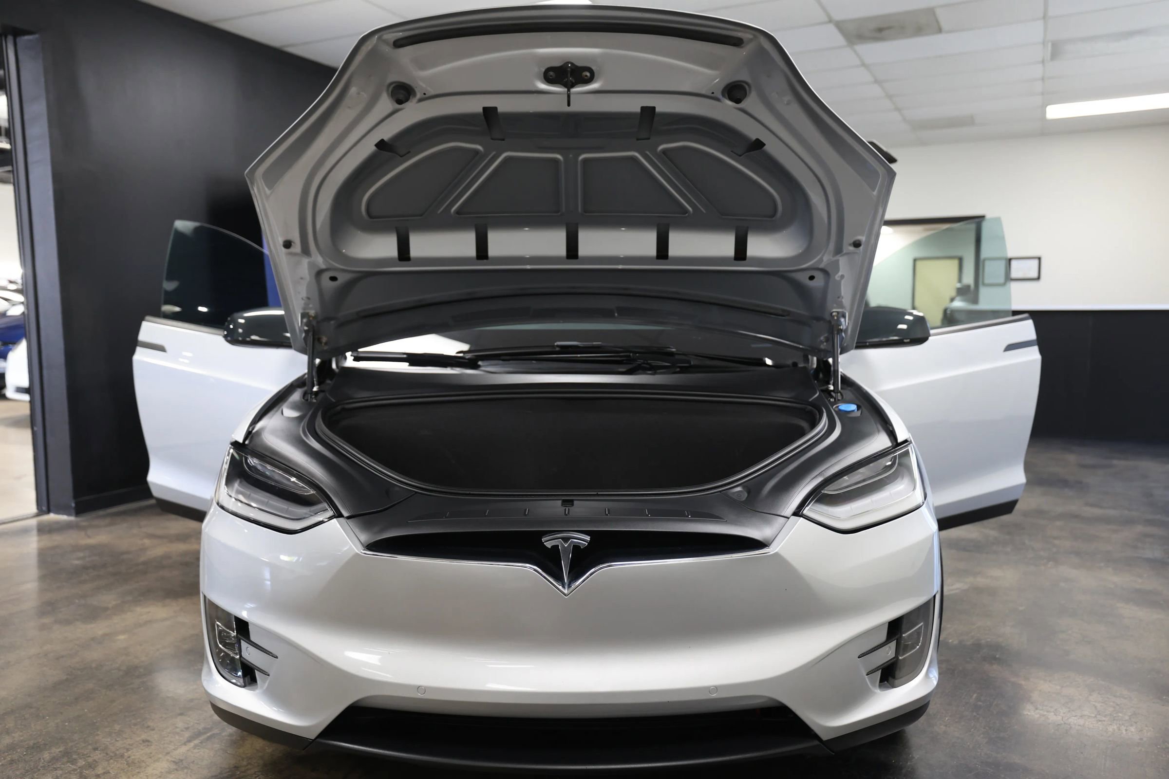 Used 2017 Tesla Model X 100D AWD/4WD image 54