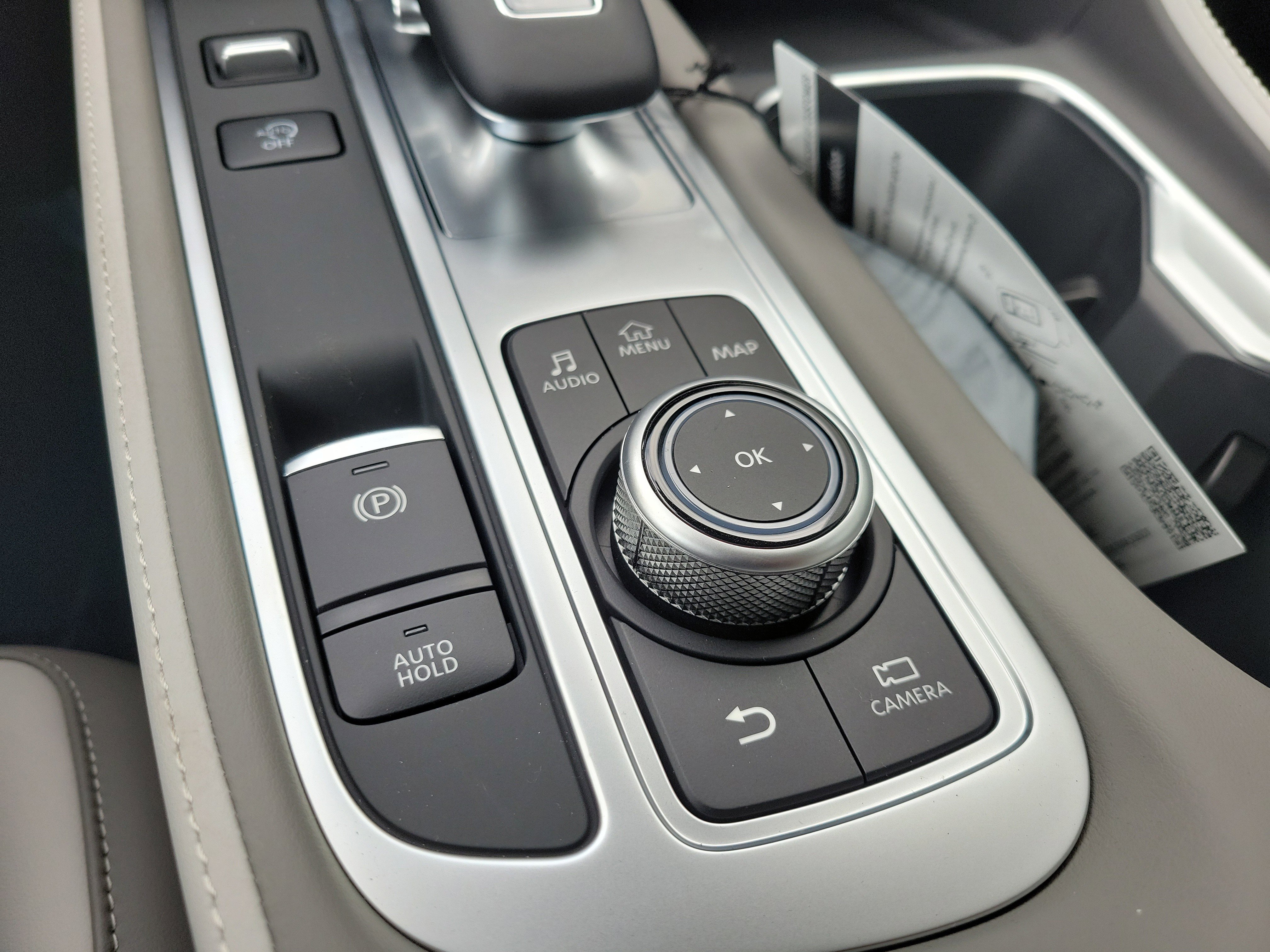 New 2026 INFINITI QX60 Luxe w/ Family Package image 28