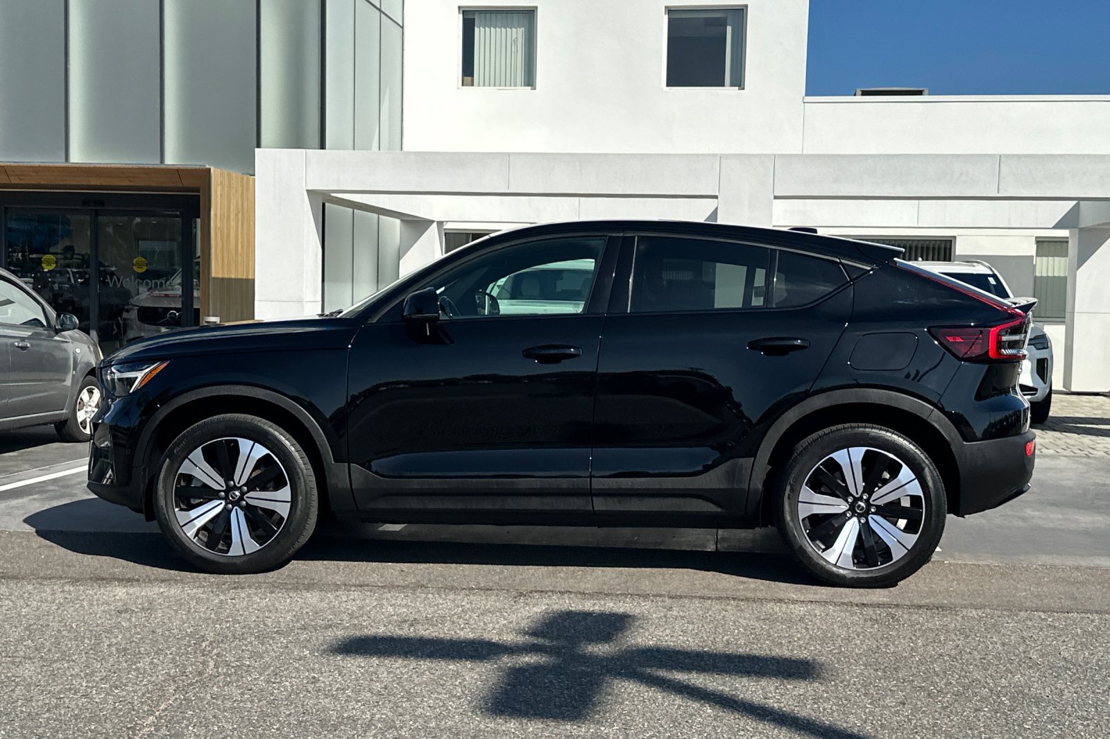 Certified 2023 Volvo C40 P8 Recharge Plus w/ Protection Package Premier AWD/4WD image 7