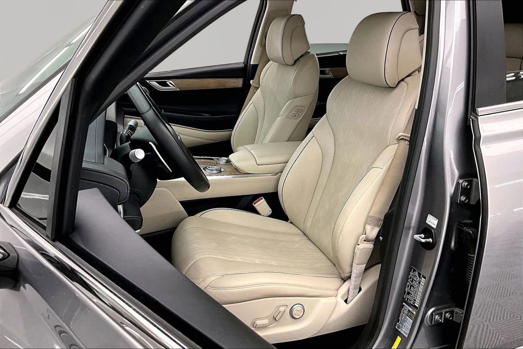 Used 2021 Genesis GV80 2.5T w/ Advanced Package 02 image 25