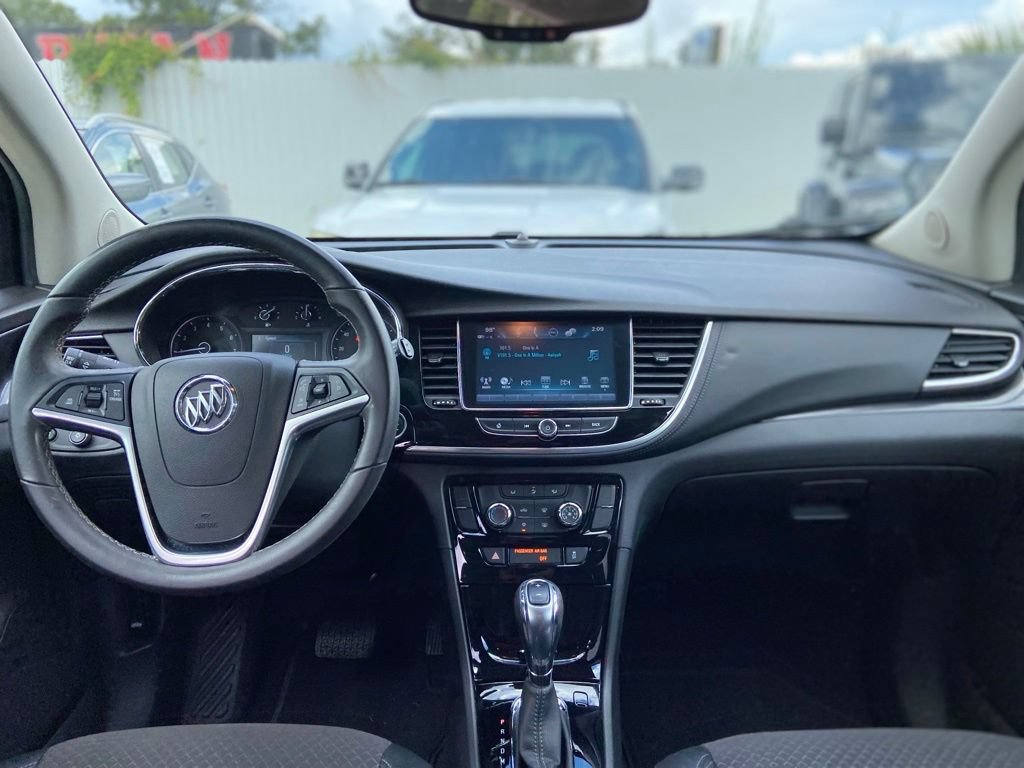 Used 2020 Buick Encore Preferred w/ Safety Package FWD image 23