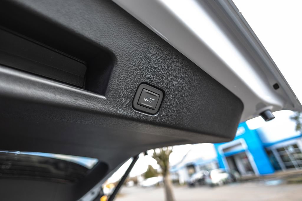 New 2026 Chevrolet Traverse High Country image 38