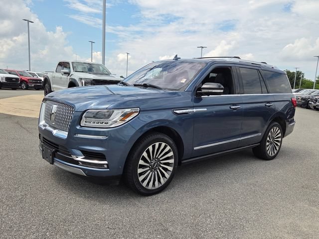 Used 2019 Lincoln Navigator Reserve w/ Cargo Package AWD/4WD image 3