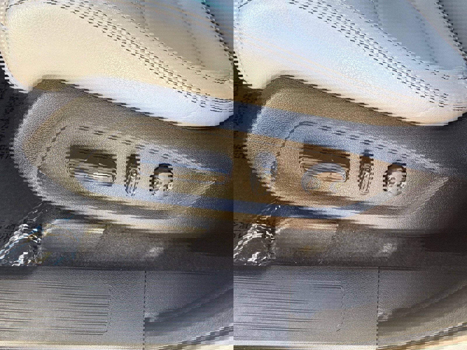 Used 2023 Honda Pilot EX-L image 19