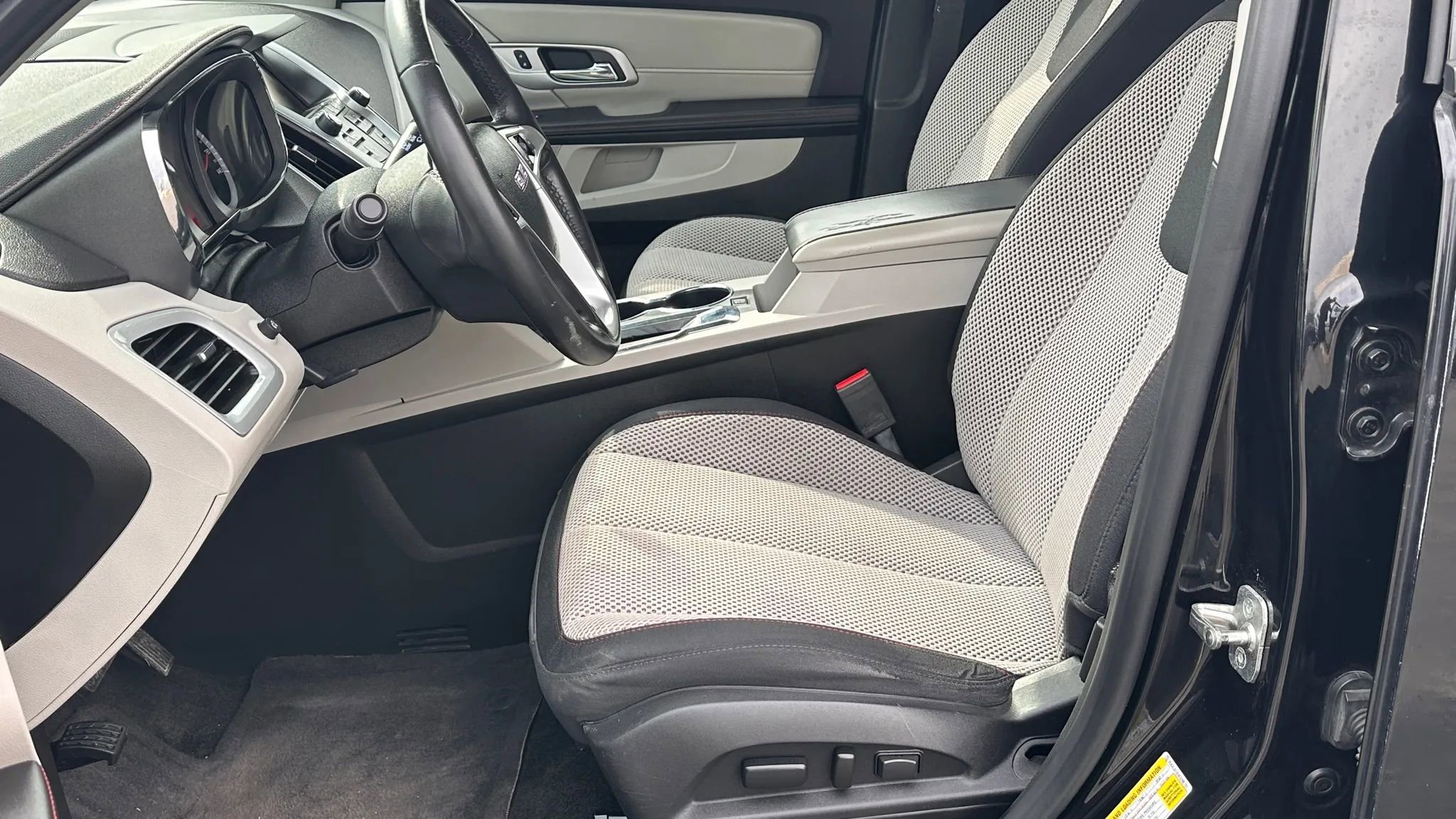 Used 2015 GMC Terrain SLE image 8