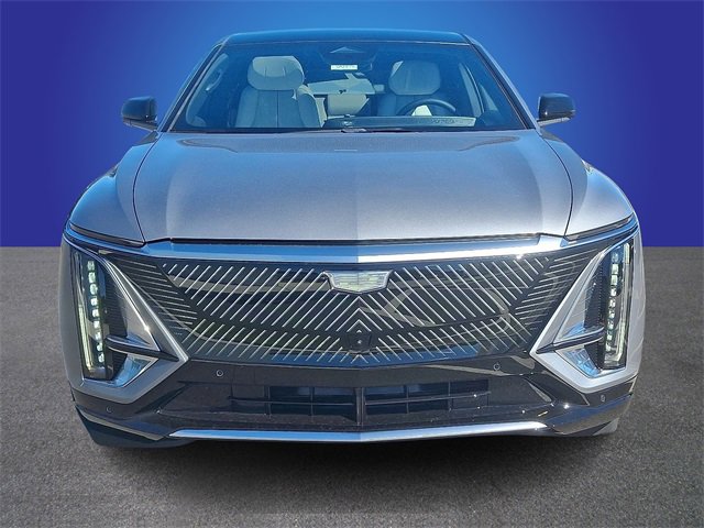 New 2026 Cadillac Lyriq Luxury image 2