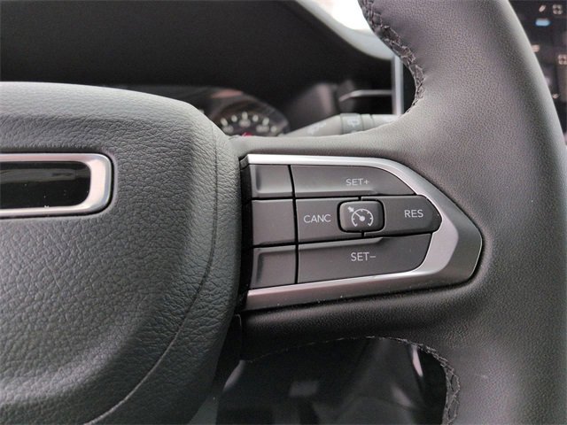 Used 2024 Jeep Compass Latitude w/ Convenience Group image 14