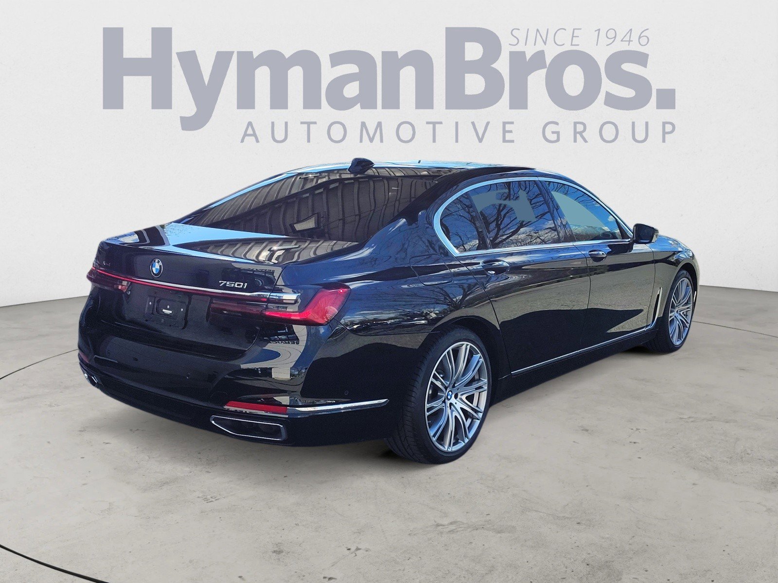 Used 2022 BMW 750i xDrive w/ Luxury Rear Seating Package image 3