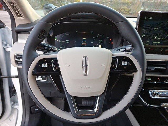New 2026 Lincoln Corsair Premiere AWD/4WD image 8