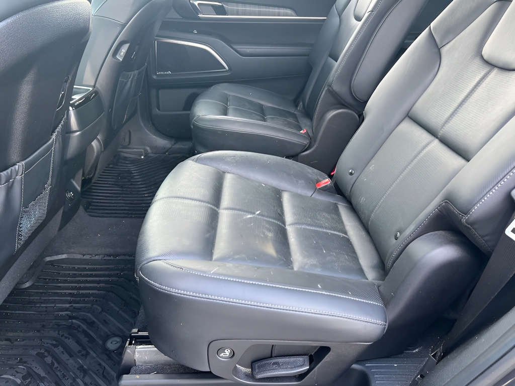Used 2025 Kia Telluride SX w/ SX Captain's Chair Package AWD/4WD image 12
