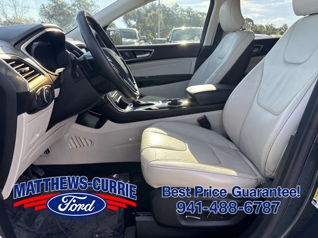 Used 2016 Ford Edge Titanium w/ Technology Package FWD image 9