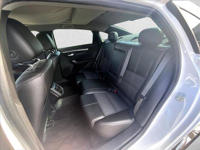 Used 2015 Chevrolet Impala LT w/ Convenience Package FWD image 25