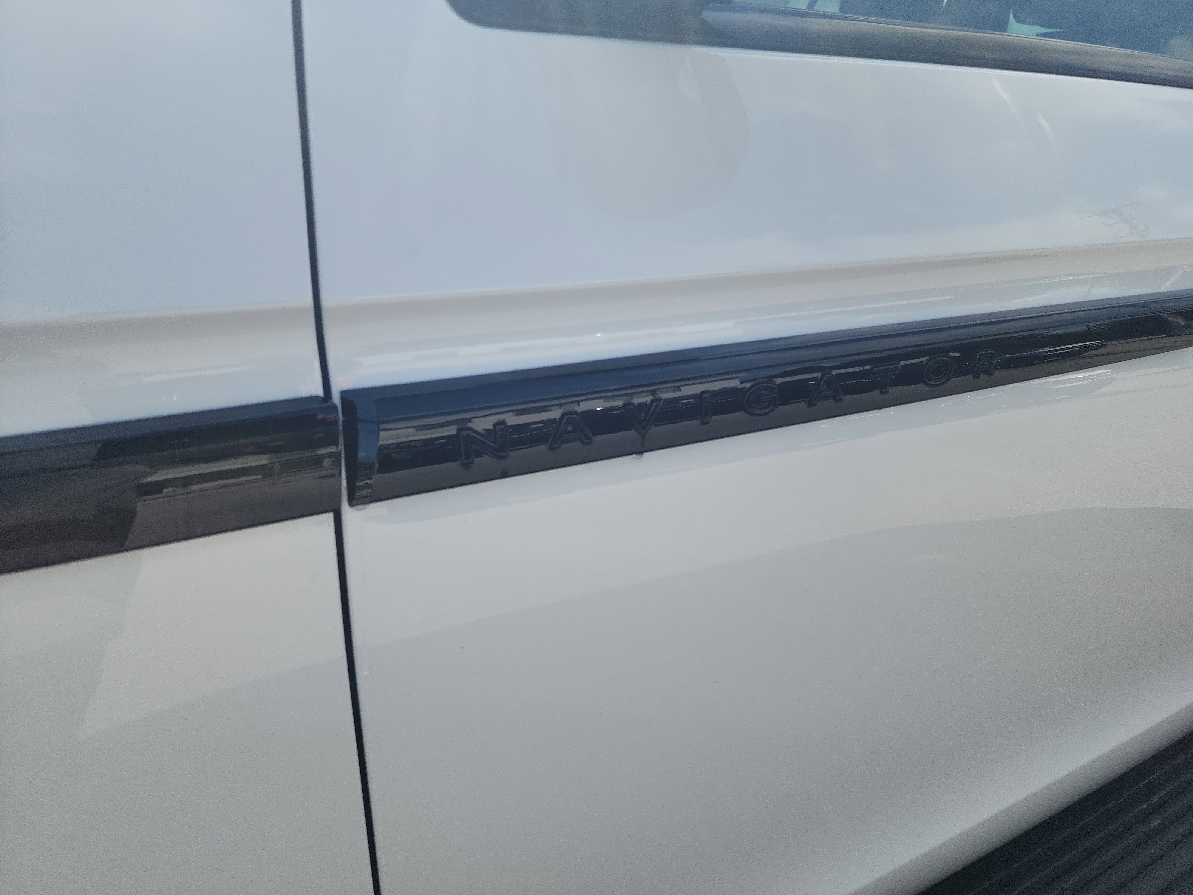 New 2026 Lincoln Navigator L Reserve w/ Jet Appearance Package image 12