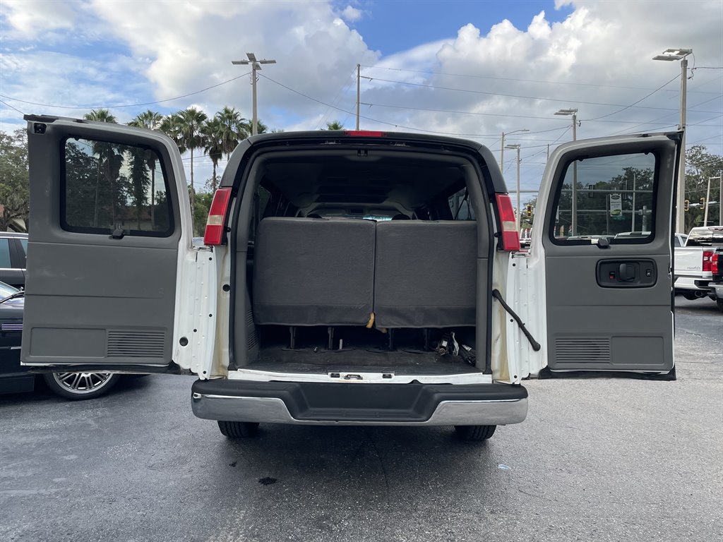 Used 2012 Chevrolet Express 3500 LT w/ LT Preferred Equipment Group RWD image 23