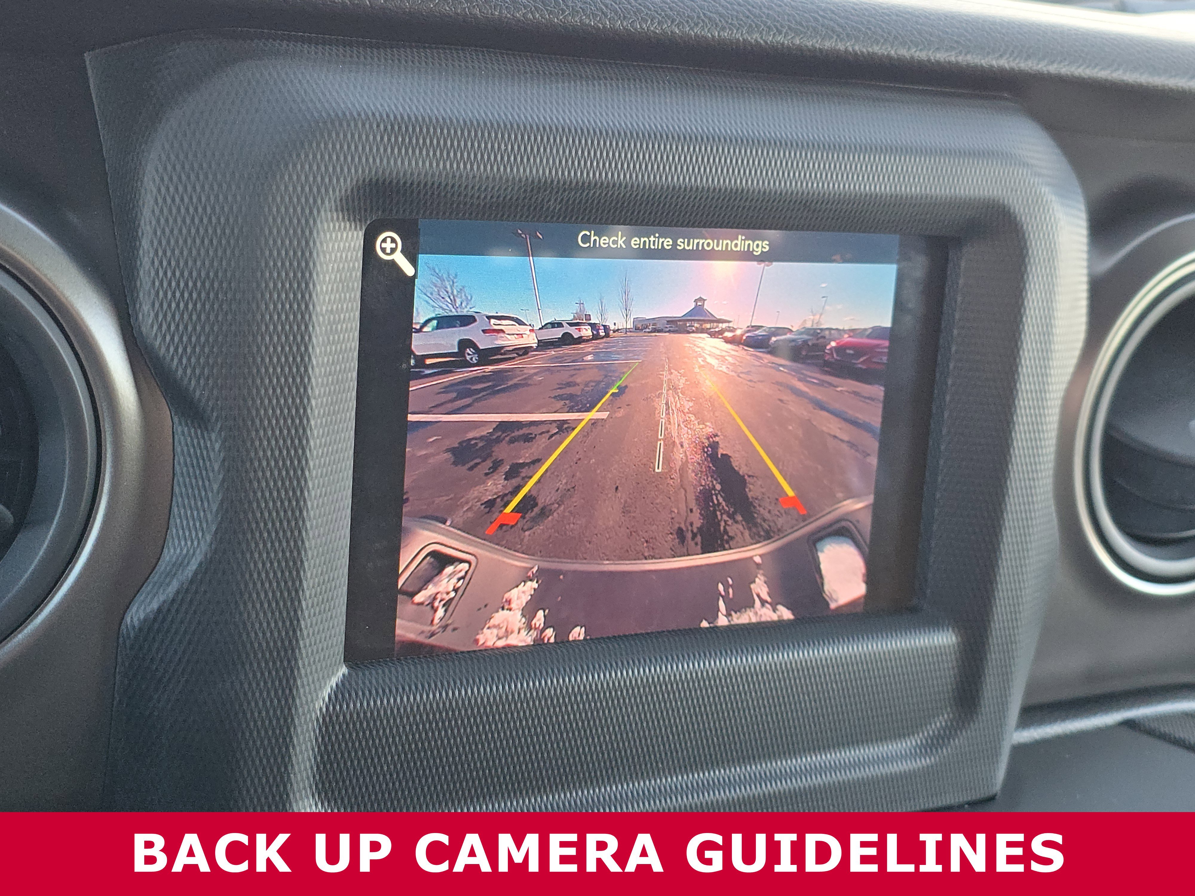 Used 2023 Jeep Gladiator Sport image 2