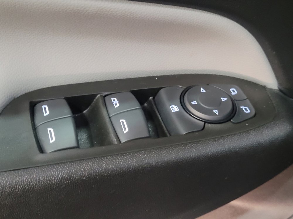 Used 2023 Chevrolet Equinox LT w/ Driver Convenience Package image 27