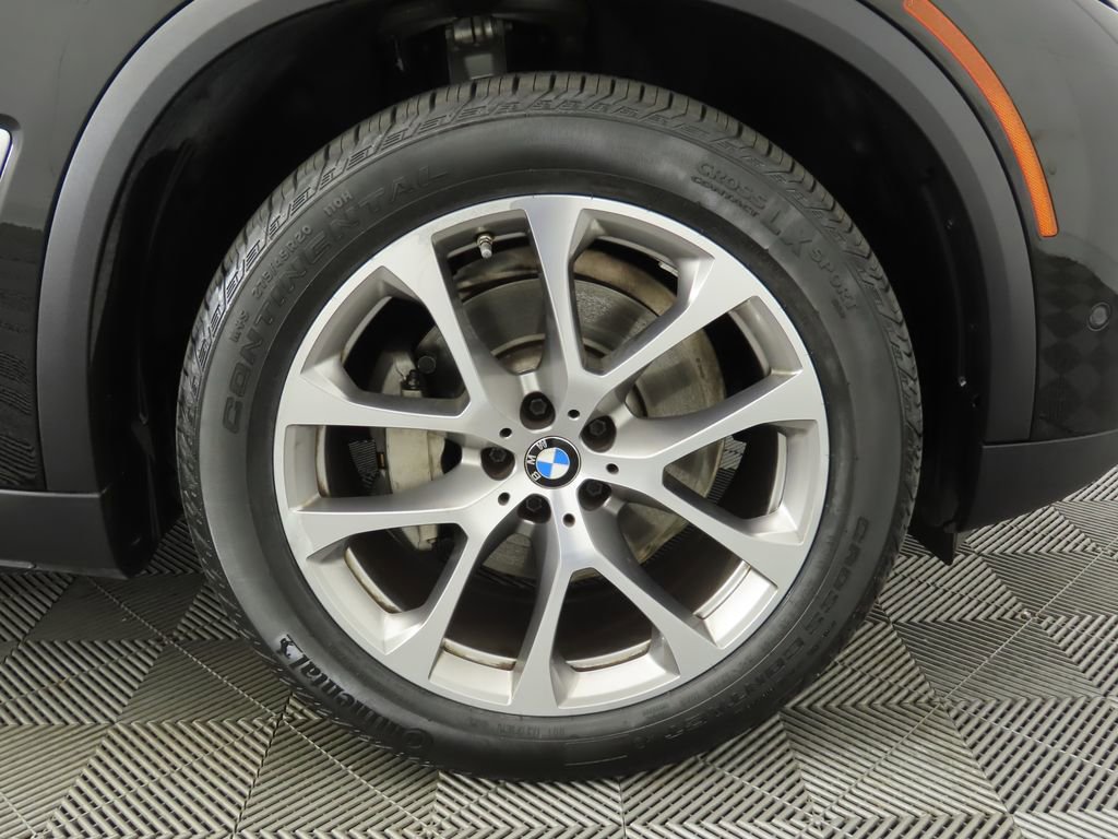 Used 2022 BMW X5 xDrive40i w/ Parking Assistance Package image 34