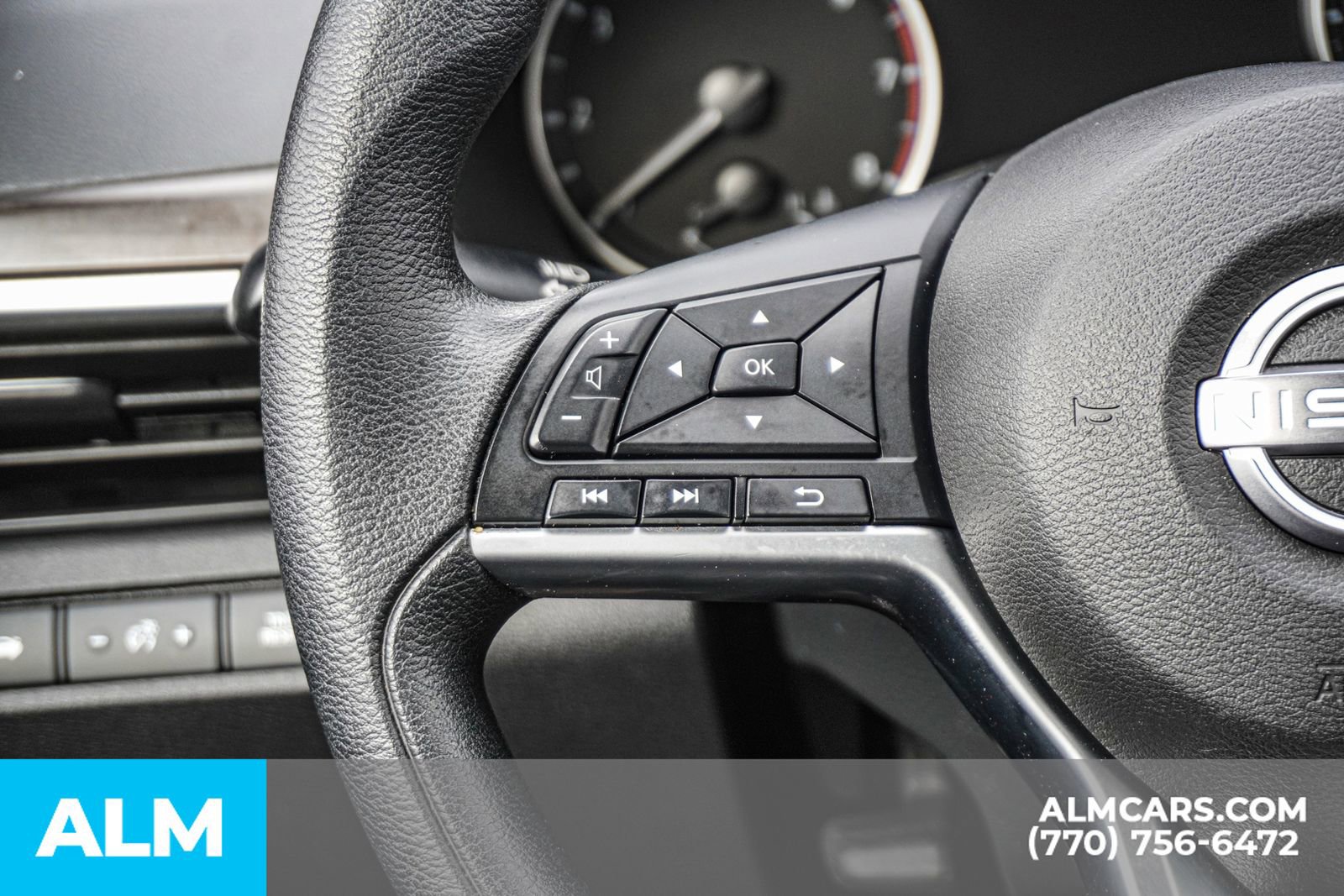 Used 2024 Nissan Altima 2.5 SV image 30