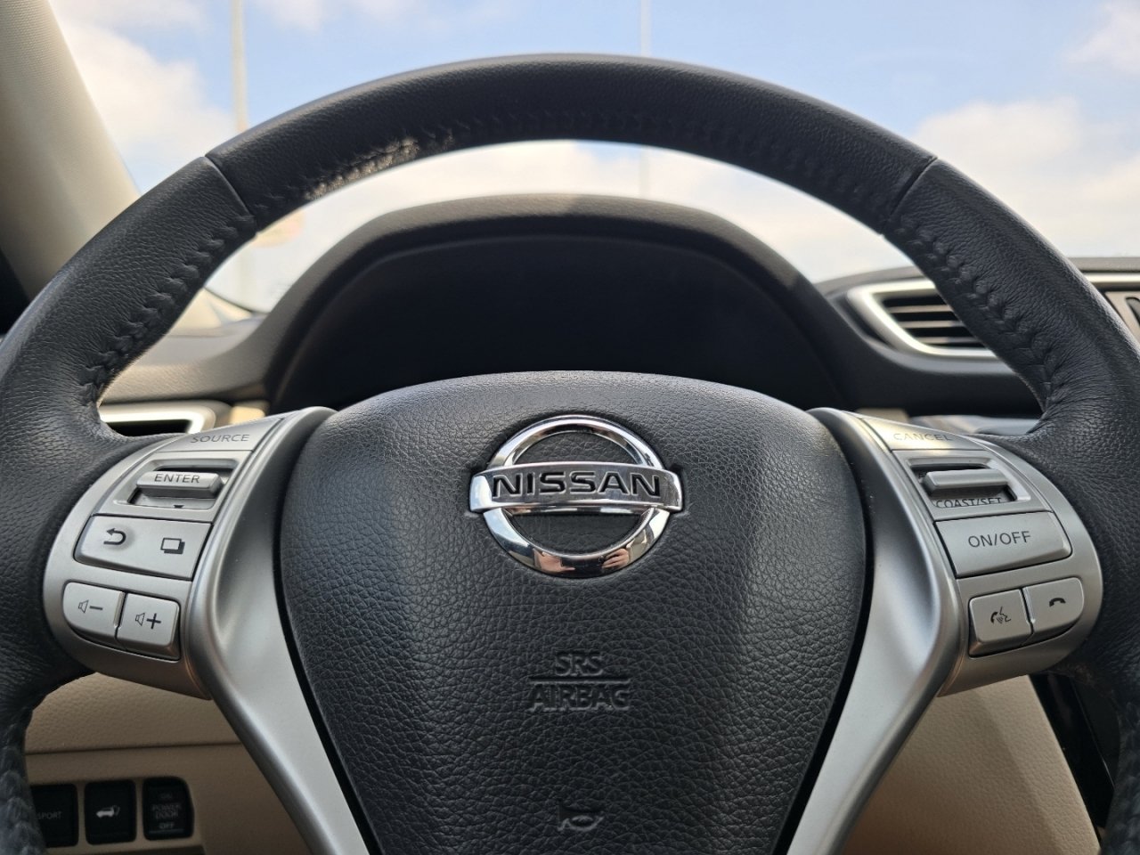 Used 2016 Nissan Rogue SL w/ SL Premium Package AWD/4WD image 27