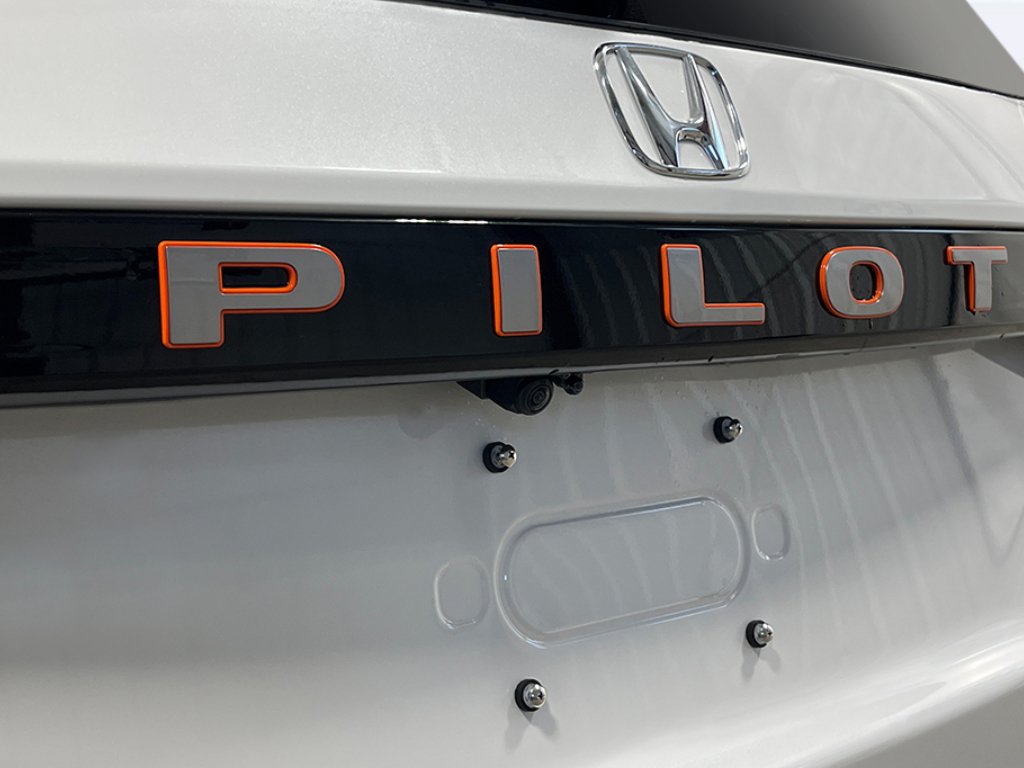 New 2026 Honda Pilot TrailSport image 9