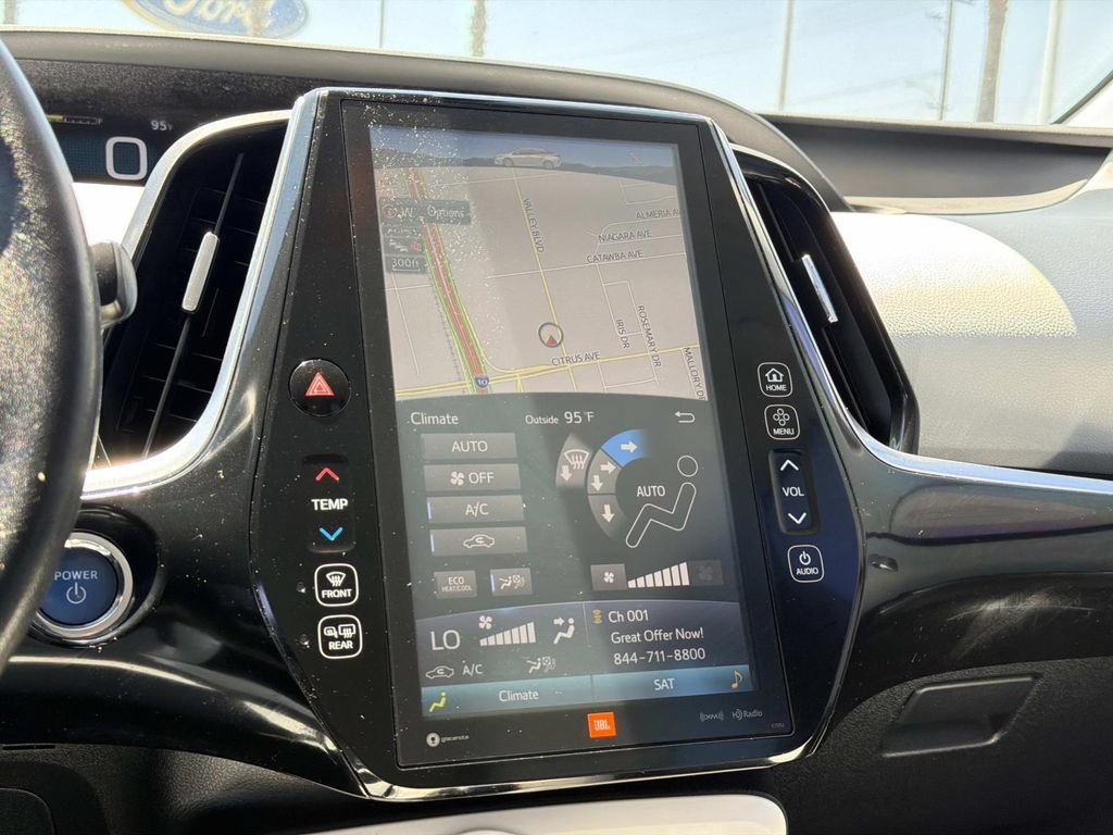 Used 2017 Toyota Prius Prime Advanced FWD image 13
