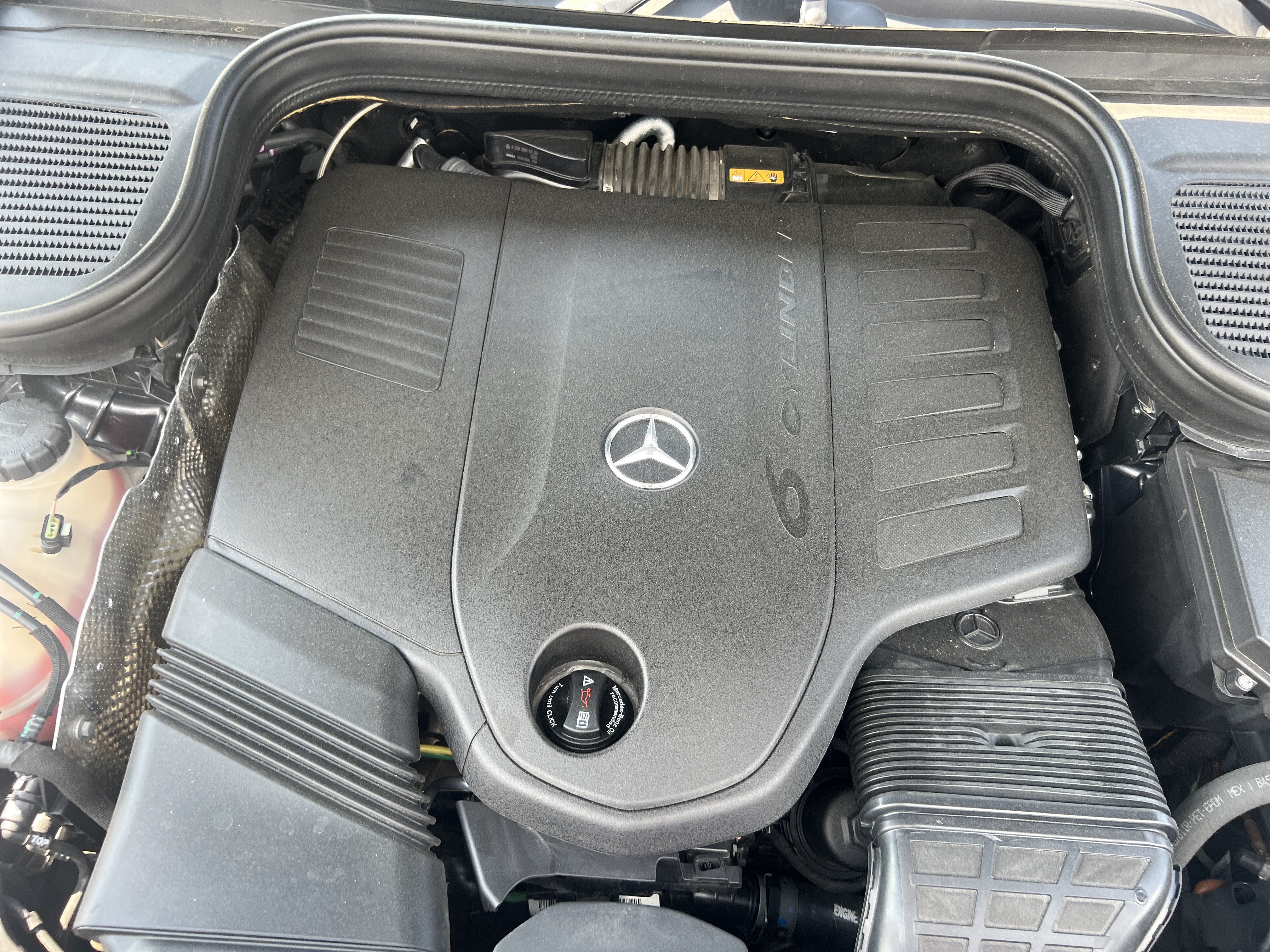 Used 2024 Mercedes-Benz GLS 450 4MATIC w/ AMG Line Exterior image 34