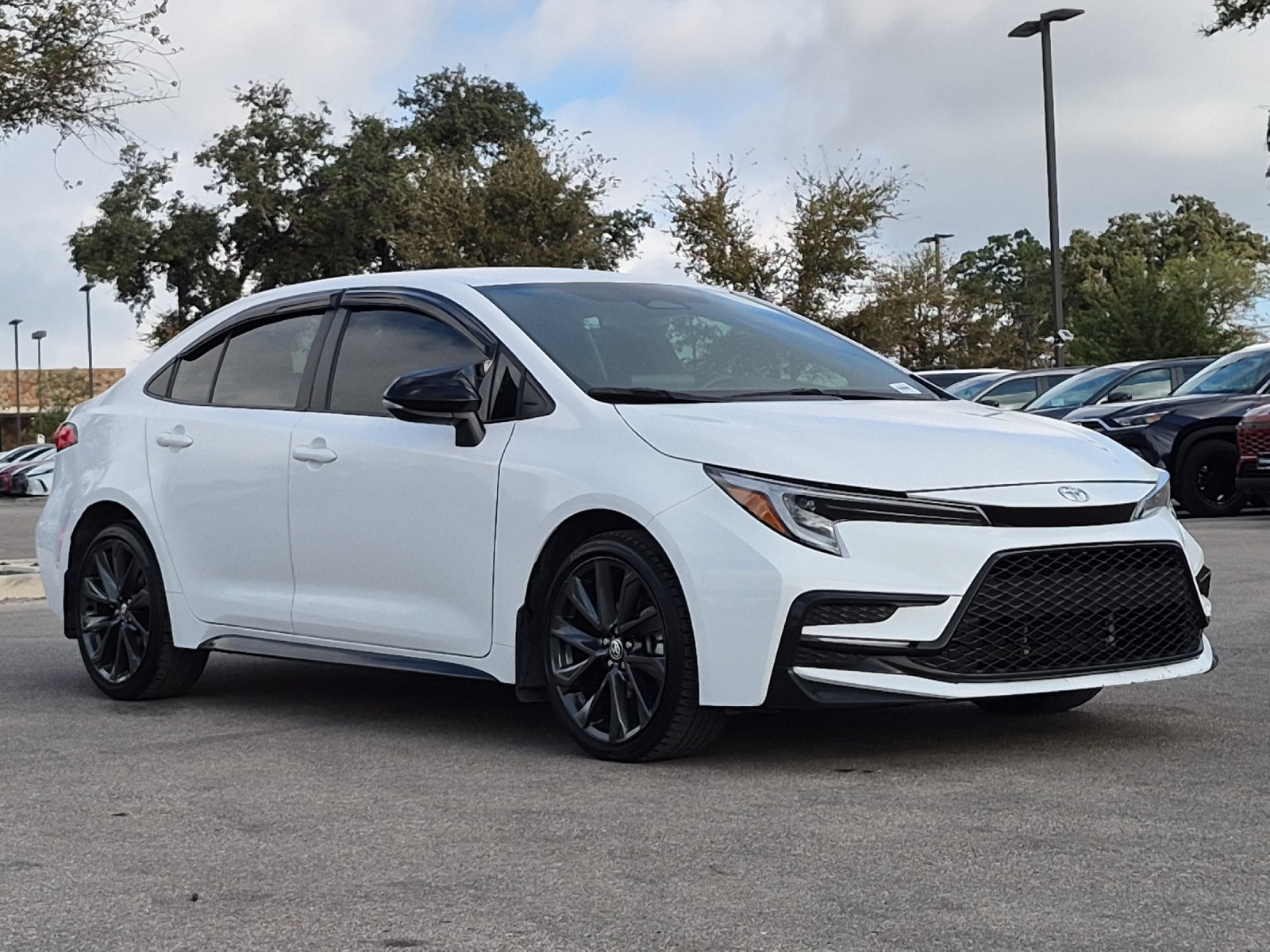 Certified 2025 Toyota Corolla SE FWD image 7