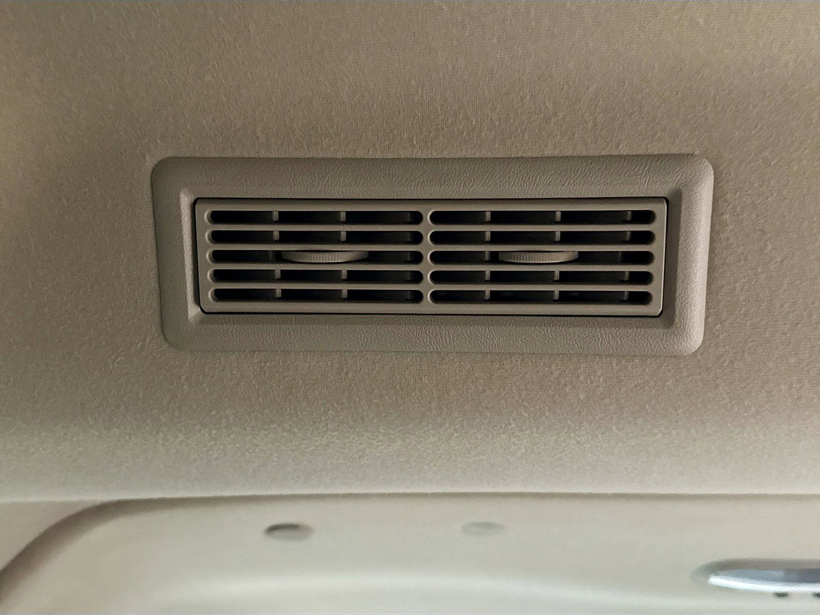 Used 2025 Chevrolet Express 3500 LT w/ LT Preferred Equipment Group RWD image 26
