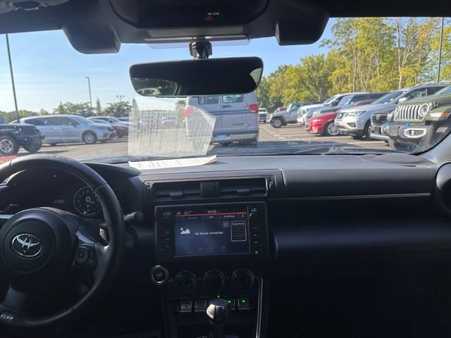 Used 2022 Toyota GR86 w/ ALL Weather Mat Package (TMS) RWD image 25