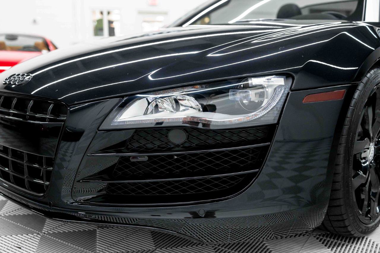 Used 2011 Audi R8 V10 AWD/4WD image 4