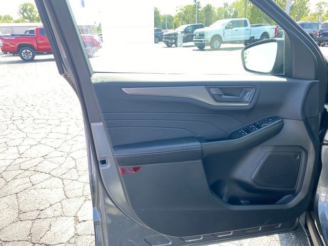 New 2025 Ford Escape Active image 12