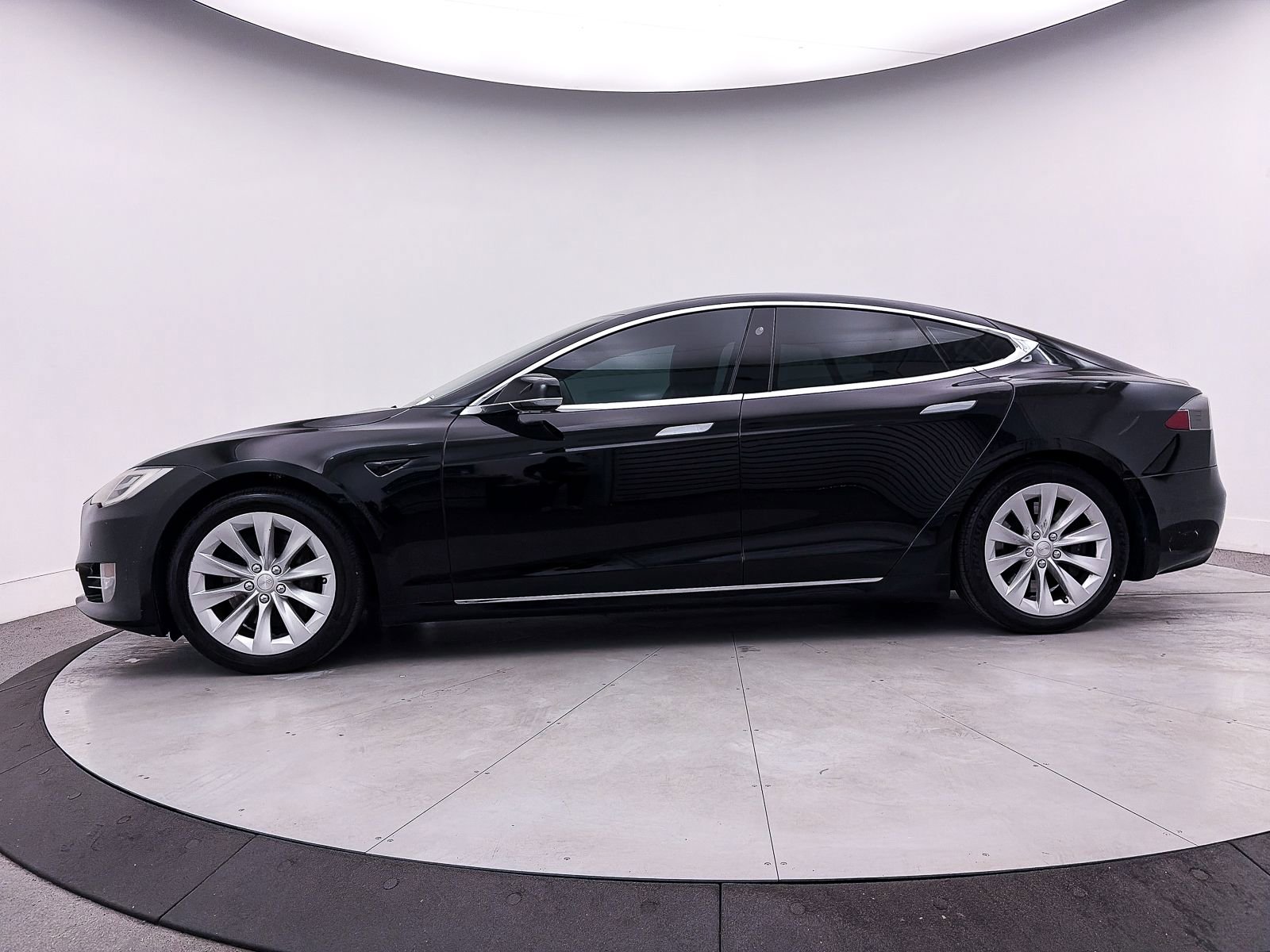 Used 2017 Tesla Model S 75 image 26